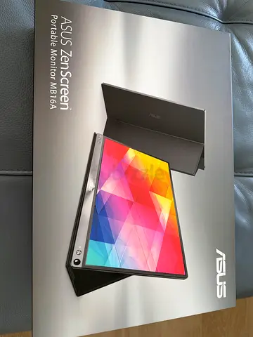 External laptop screen