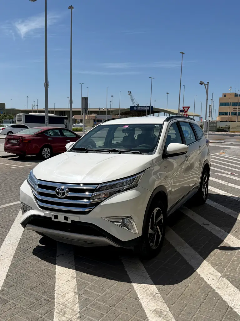 Toyota Rush 2020 — photo 1 of 9