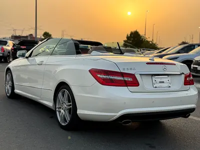 2010 Mercedes-BENZ E-CLASS — миниатюра 9