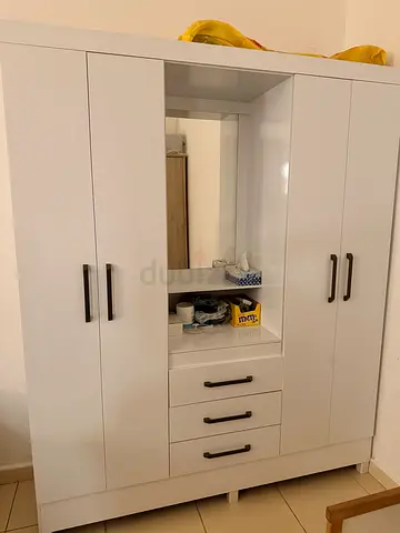 White 4-Door Wardrobe with Mirror and Drawers - Excellent Condition