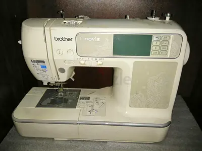 Brother innovis cr1000 sewing machine