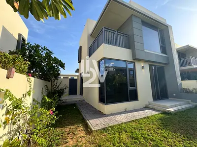 Bright Family Style Townhouse | Ready To Move In