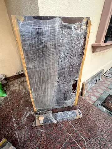 Table 120cm  - Good Condition