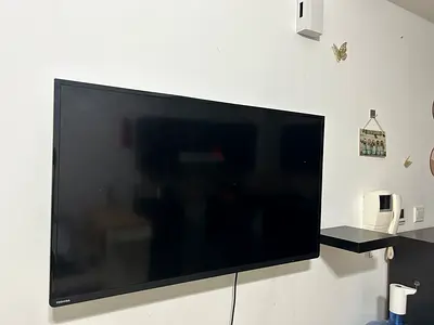 Television for sale with MI stick
