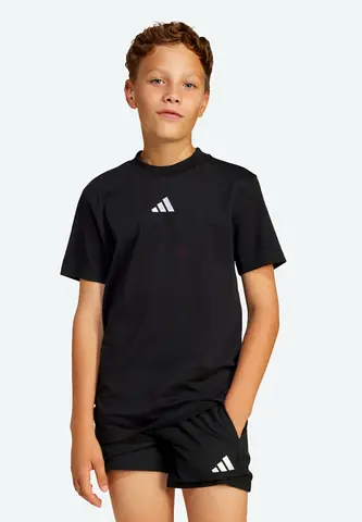 Black Adidas kids T-shirt and shorts set - size for children/youth 9 to 10 yrs