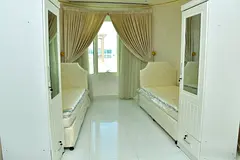 Executive ladies bed space in Al barsha 1
