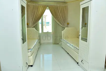 Executive ladies bed space in Al barsha 1