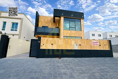 Luxury villa in a prime location, including water, electricity, air conditioning, and registration fees.