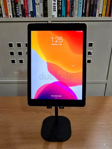 Apple iPad (Wi‑Fi) in good working condition — 9.7 display,  iPad air 2