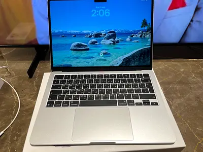 Apple MacBook Air  13-inch (M5) -Silver -  1TB Hard Disk and 24GB RAM