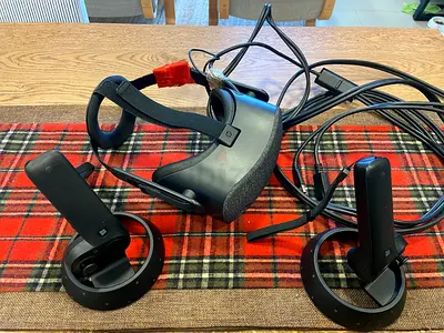 HP REVERB VR headset