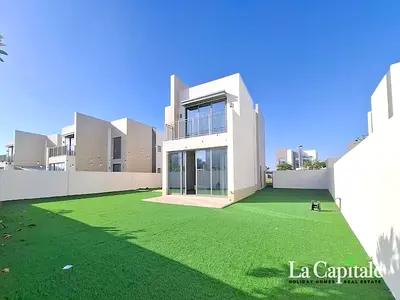 STANDALONE VILLA | CLOSE TO AMENITIES | VACANT