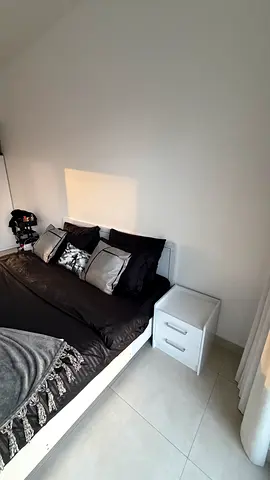 2 bedside tables