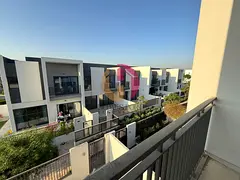 Single Row | End Unit | Vacating Notice Given