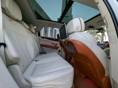 صورة مصغرة 11 لـ 2018 Bentley BENTAYGA