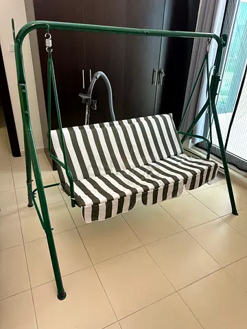 3 seater indoor/outdoor swing excellent condition