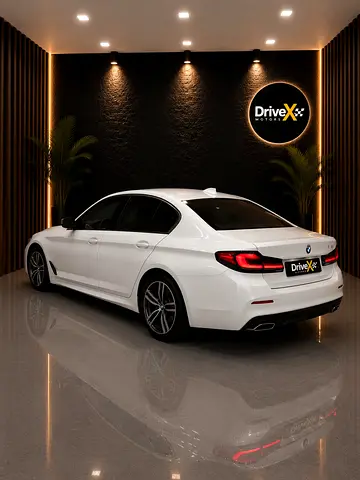 صورة مصغرة 7 لـ 2021 BMW 5-SERIES