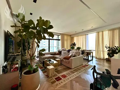 FULLY UPGRADED | Marina View | 2 Parking