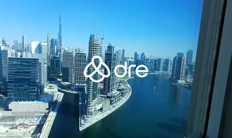 Fully Fitted | Burj Khalifa N Canal View | Bright N Spacious