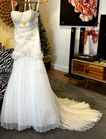 Wedding dress