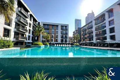 ONE BED TWO BATH | ELLINGTON | CALL TO VIEW