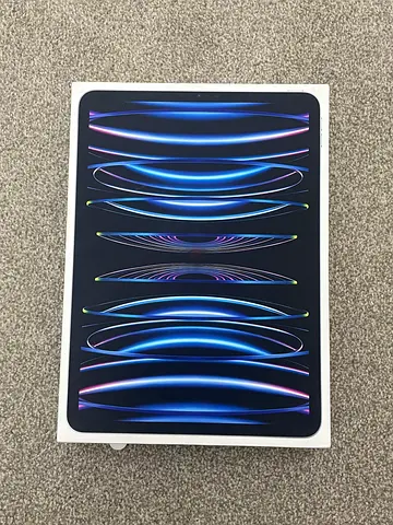 Ipad pro 11” M2 chip 4th generation 256gb brand new