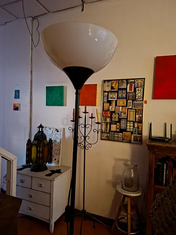 Floor lamp
