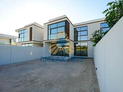 Premium Townhouse | Community View | Vacant
