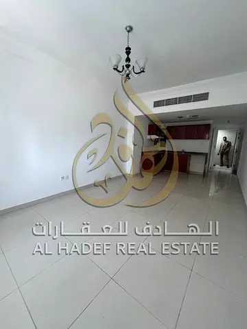 🔥 عرض مجاني وحصري – استوديو للإيجار السنوي قريب من كورنيش الخان 🔥