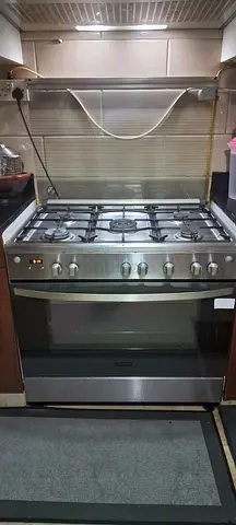 Cooking range