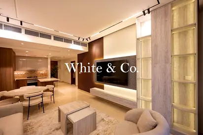 Fully Furnished | Upgraded | Canal View