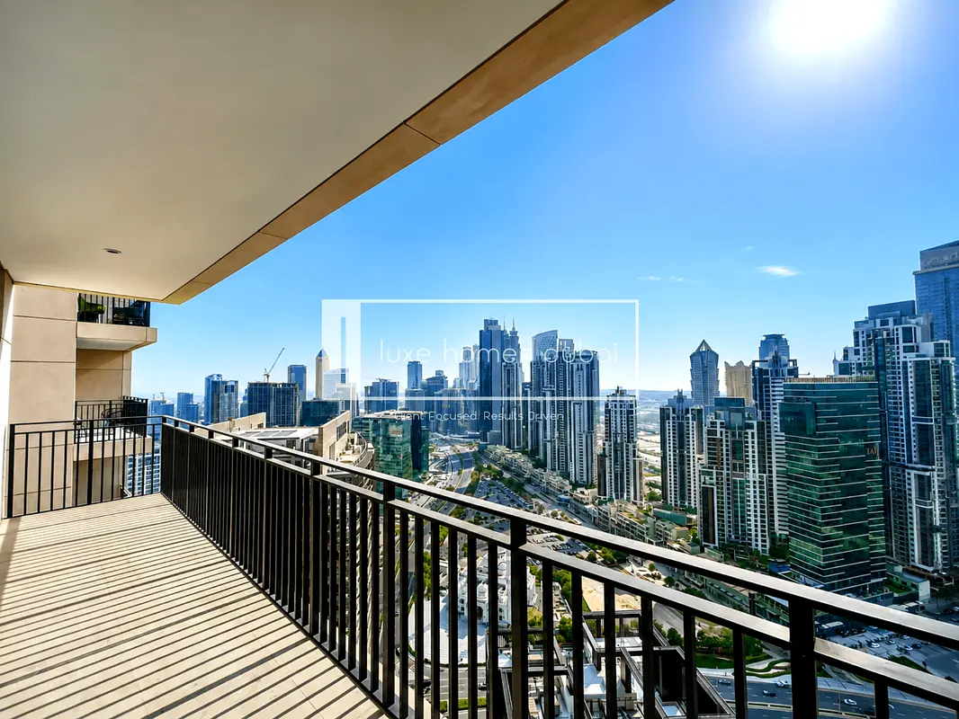 SKYLINE VIEW | READY TO MOVE | HIGH FLOOR