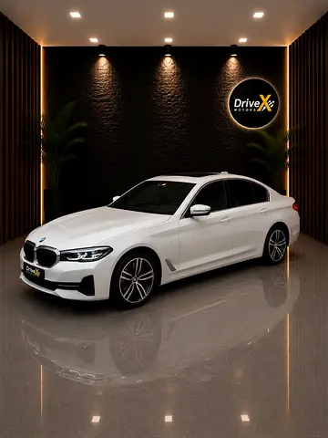 صورة مصغرة 2 لـ 2021 BMW 5-SERIES