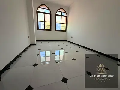 شقة غرفتين وصالة في الروضة 3، قريبة من شارع الشيخ عمار وطريق محمد بن زايد. تضم حمّين، بلكونة بإطلالة مفتوحة، ومساحات واسعة. الإيجار السنوي 45,000 درهم