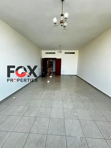 Cheapest 3-bedroom apartment with a master suite, direct sea view on the Corniche, private parking + free air conditioning,area:1800 sq ft,price 67000