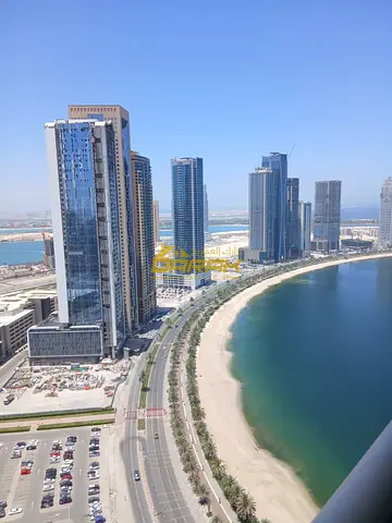 🏡 للإيجار | شقة غرفتين وصالة في التعاون – الشارقة  - موقف - تكييف مجانى