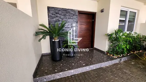 3 Bedroom Townhouse + Store for Rent | Fully Upgraded | Close to Beach