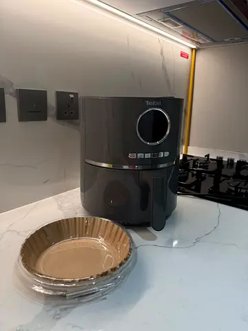 Airfrier clean new with papers as gift