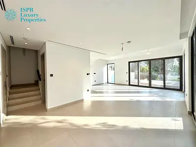 Upgraded Single Row 4 Bed Twin Villa