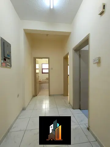 ABU SHAGARA 1BHK APARTMENT SIPLT AC FITED// NEAR BY ABU SHAGARA PARK FIMLY BUILDINg//WITH BALCONY// RENT ONLY 28K