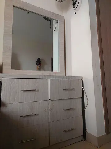 Wooden dresser with mirror and 6 drawers - light oak finish