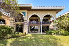 Renovated Luxury 5BDR Villa on Palm | Hotel Amenities Access | Private Pool