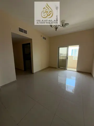 غرفتين وصالة للإيجار في الحميدية 📍 مقابل محكمة عجمان ✨ باركنج نظامي