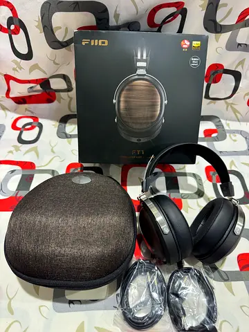 Headphone