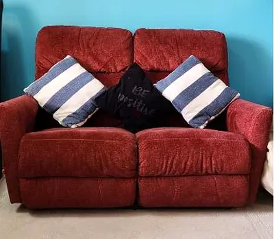 2 Seater Comfort Recliner Sofa in very good condition for Sale