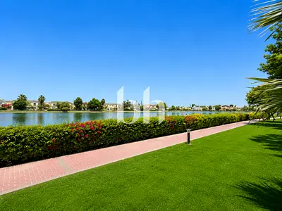 LAKE SKYLINE VIEWS | EXTENDED | UPGRADED