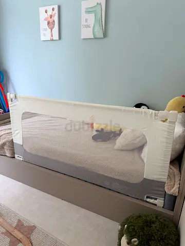 Bed safety rail