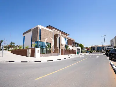 Corner Unit | Spacious Villa | Prime Location