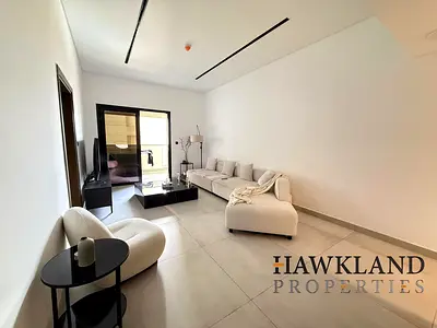 Larget Layout | Low Floor | Rooftop Pool & Gym