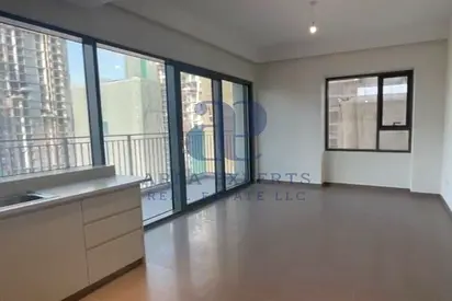 SPACIOUS 2BR APARTMENT | VACANT & UNFURNISHED | 2 CHEQUES
